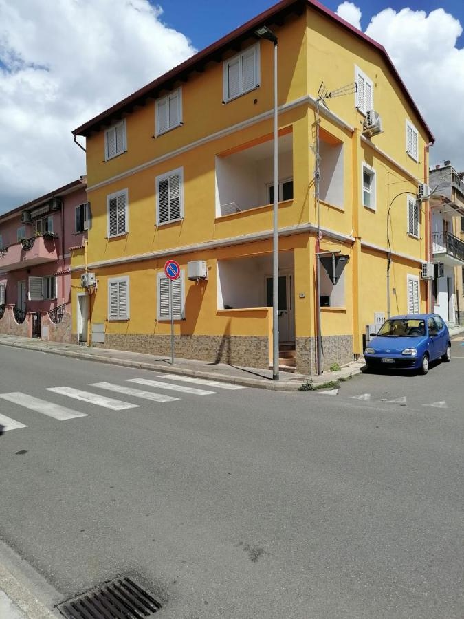 Casa Vacanze Lo Specchio Lägenhet Iglesias Exteriör bild