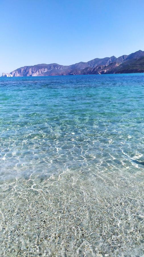 Casa Vacanze Lo Specchio Lägenhet Iglesias Exteriör bild